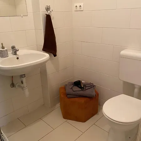 Next To Allee Shopping Centre Location *